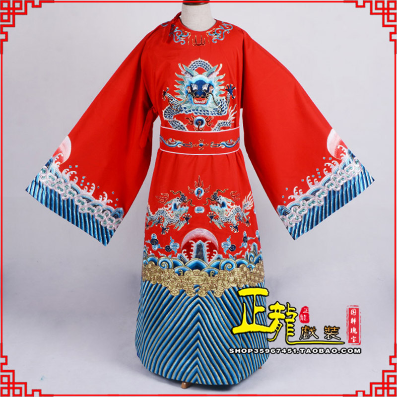 靖州舞台演出状元服孟丽君女驸马